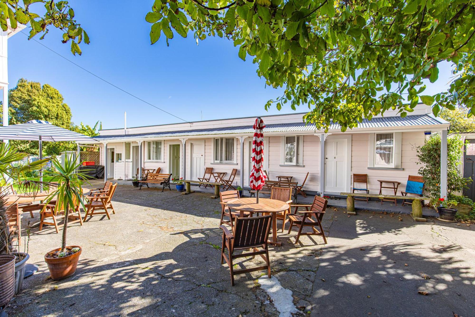 Braemar House B&B And Yha Hostel Whanganui Eksteriør billede