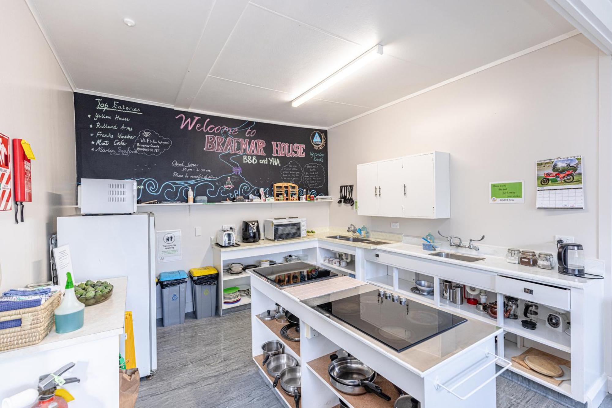 Braemar House B&B And Yha Hostel Whanganui Eksteriør billede