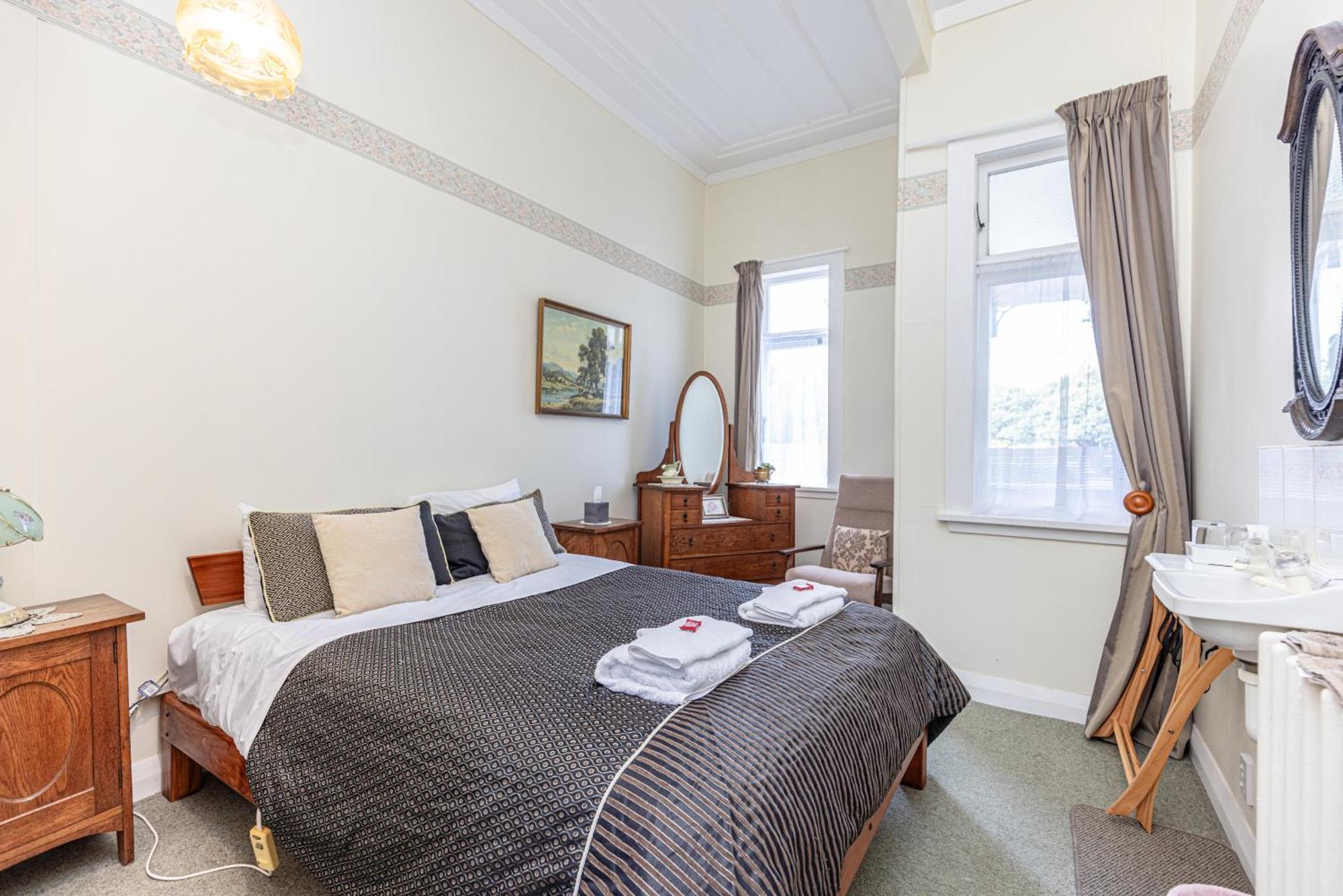 Braemar House B&B And Yha Hostel Whanganui Eksteriør billede